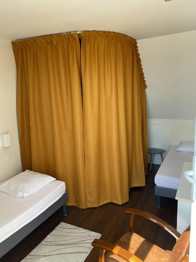 Vue Mer Pour 4 Personnes Guidel 0*,  France